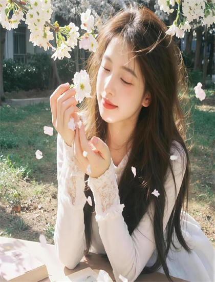 《无辜的声音》剪辑手法历史分析划时代的：节奏把控与转场技巧探讨，中文字幕